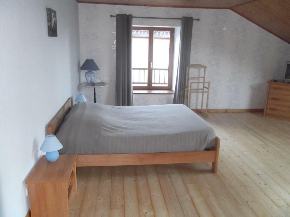 Gite Le Sauceley Maison De Vacances Pour 6 A 10 Personnes Girmont-Val-dʼAjol Exterior foto